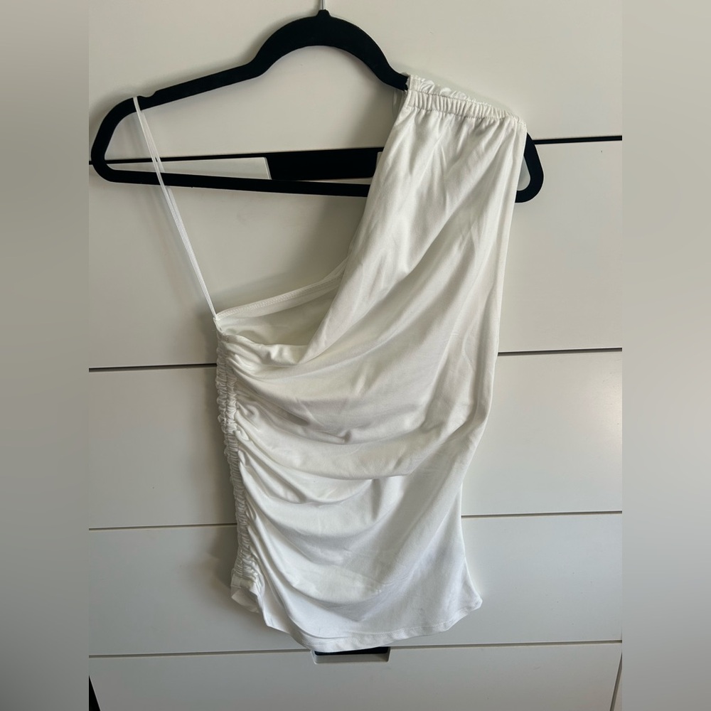 NWT Vigoss White One-Shoulder Top